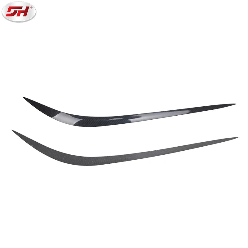 For Alfa Romeo Giulia 2017-up Automobile Dry Carbon Fiber Stick-on Light Trim Headlight Eyebrow Stickers